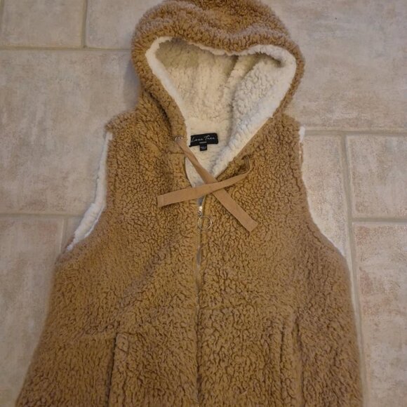 Women's Fleece Vest Jacket - size Medium - very soft and comfortable - Picture 1 of 3